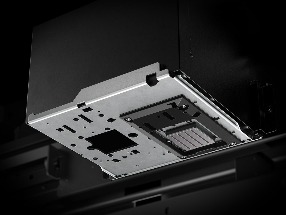 Detailansicht des Druckkopfbereichs im Roland DGXpress ER-641 Eco-Solvent-Drucker