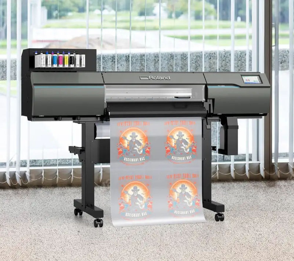 Roland TY-300i DTF-Drucker mit vier Weißtinten-Kanälen