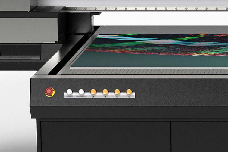 Bedienelemente zur Handhabung schwerer Platten am Roland EU-1000MF